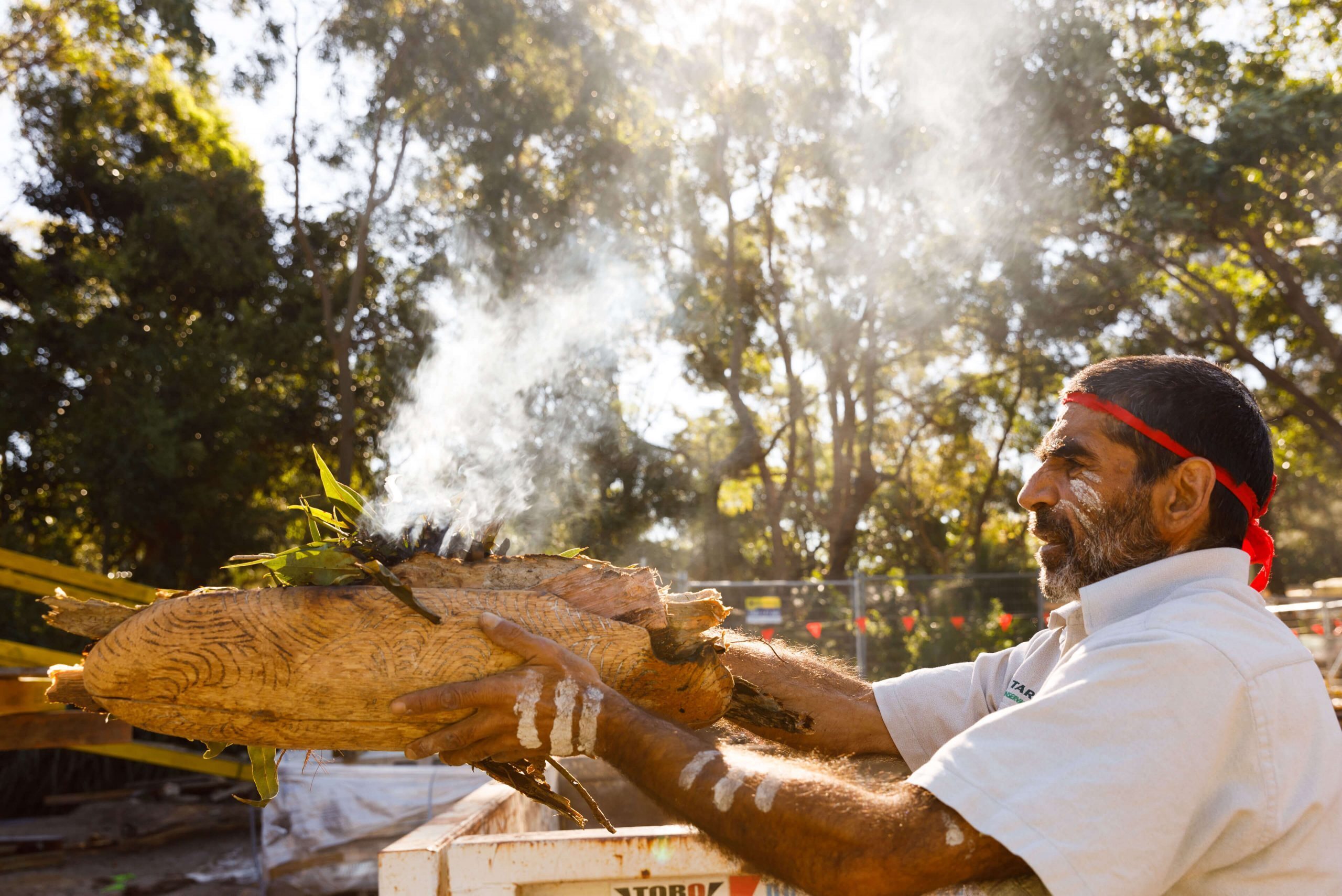 Smoking Ceremony Marks Start of Works at Taronga’s Upper Australia Precinct