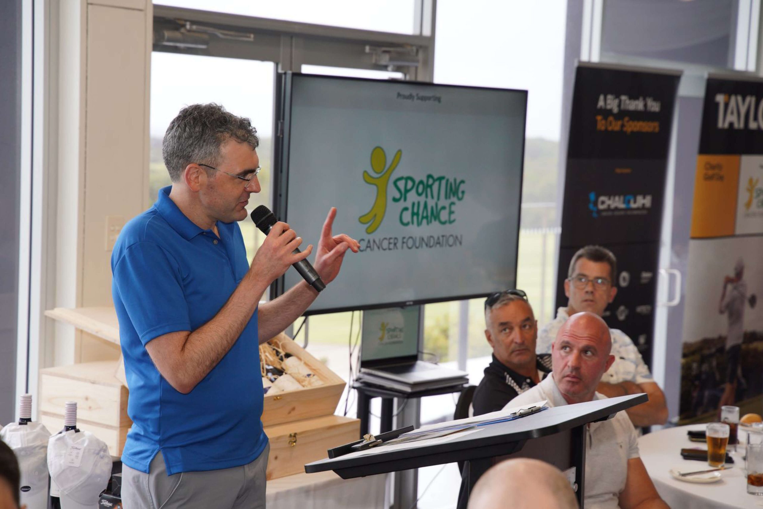 044 dr richard mitchell speaks to guests at taylor charity golf day 2023